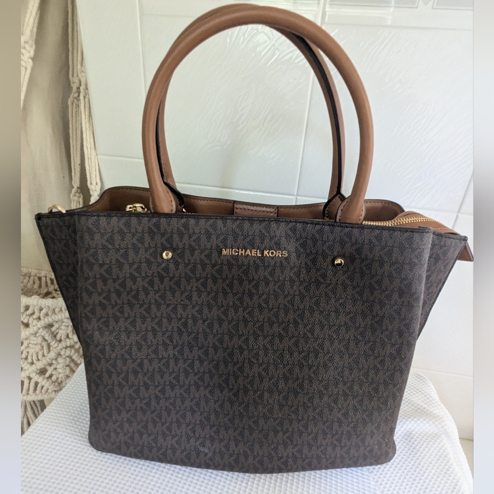 Michael Kors Signature Brown Tote